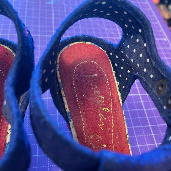 GUC Irregular Choice Matryoshka Heels. Size 38, size 7. Snap closure. - Picture 3 of 5